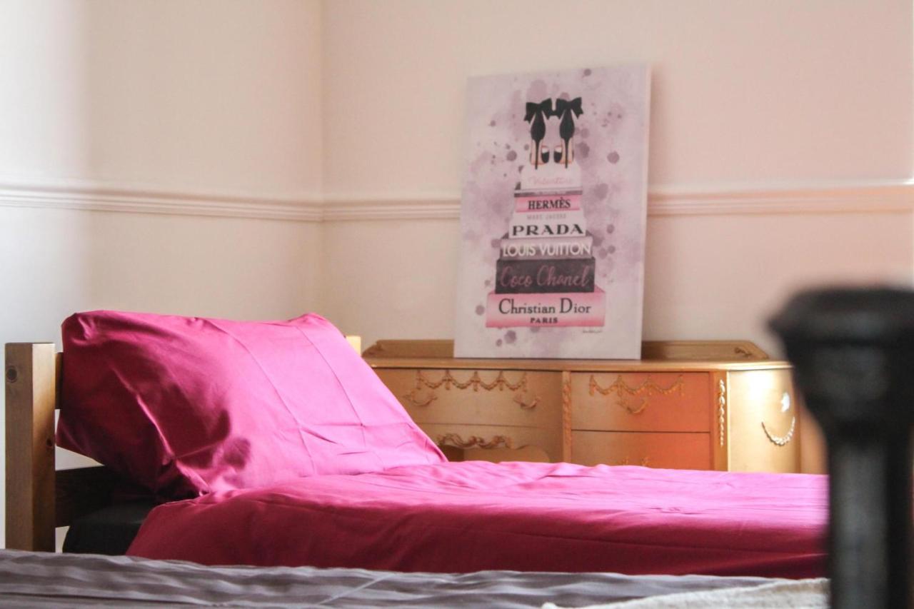 Lavish 2 Bed Sleeps 5 Near Lanark Apartment Carstairs Екстериор снимка