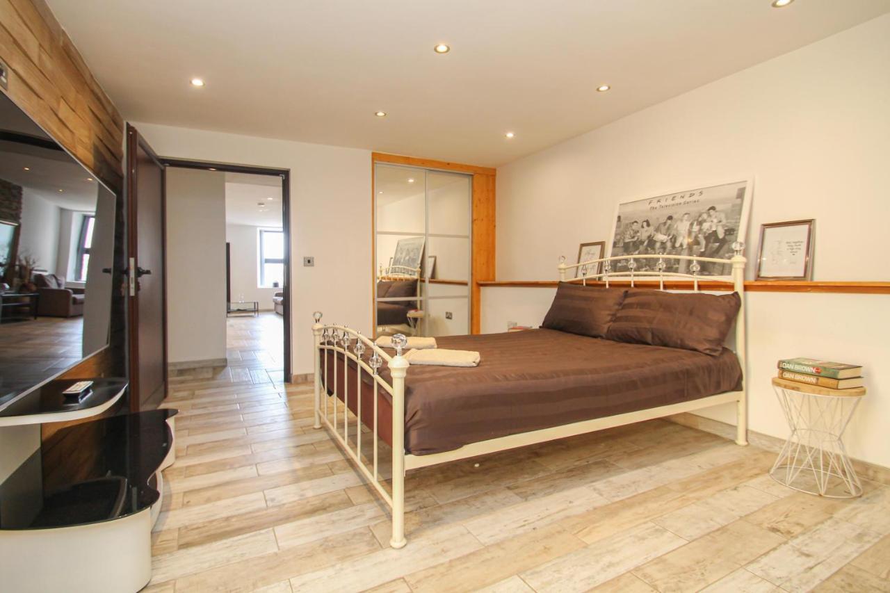 Lavish 2 Bed Sleeps 5 Near Lanark Apartment Carstairs Екстериор снимка