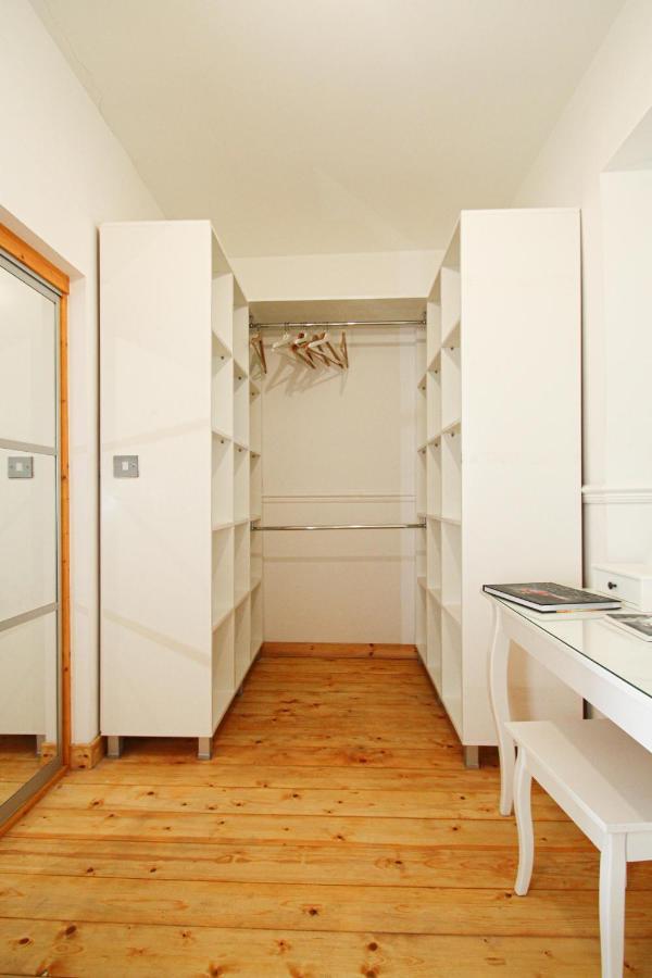 Lavish 2 Bed Sleeps 5 Near Lanark Apartment Carstairs Екстериор снимка