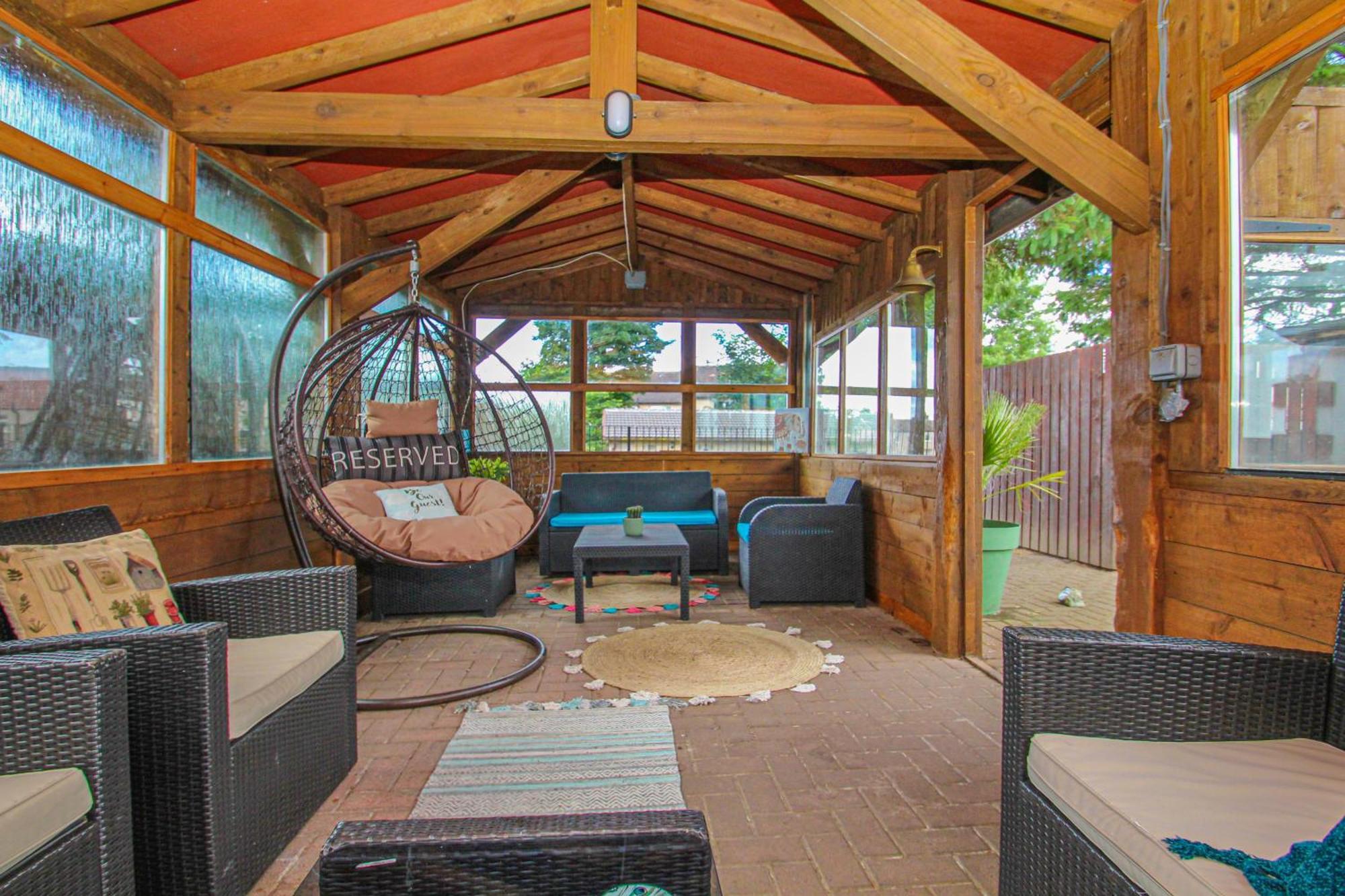 Lavish 2 Bed Sleeps 5 Near Lanark Apartment Carstairs Екстериор снимка