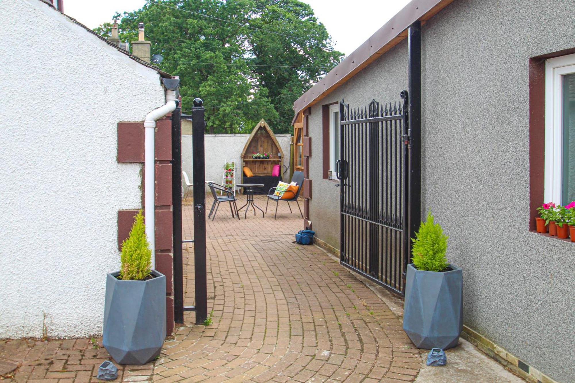 Lavish 2 Bed Sleeps 5 Near Lanark Apartment Carstairs Екстериор снимка